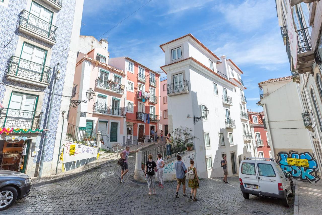 Typical Alfama Apartment, By Timecooler Lisbon Exterior photo